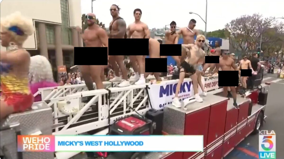 naked people in pride parade
